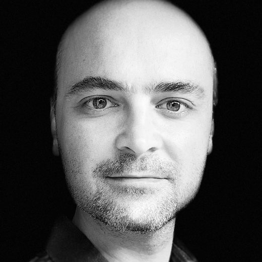 Dr Alper Akay
